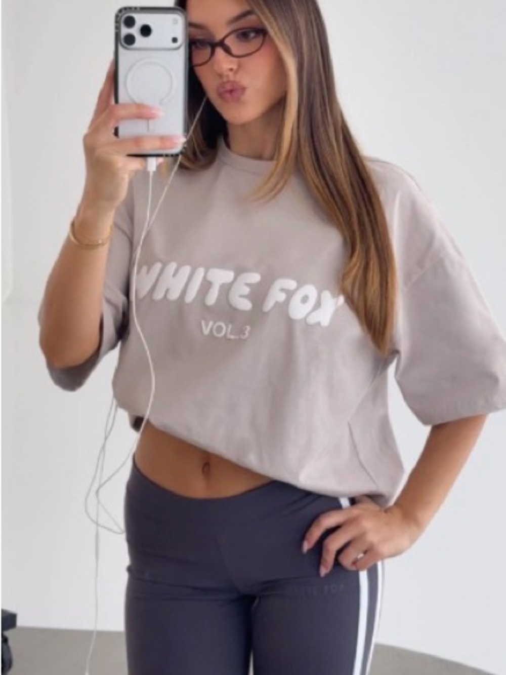 White fox Offstage Oversized Tee Moon